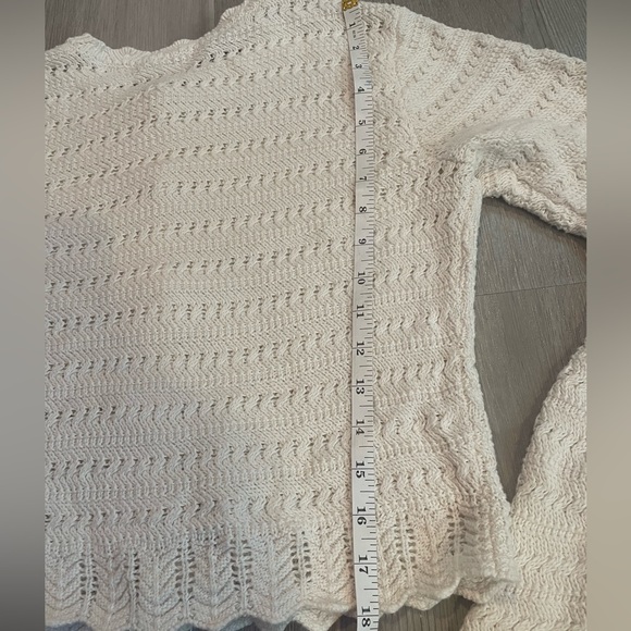 Abercrombie & Fitch Ivory Cream Scalloped Hem Knit Cotton Cardigan size Small - Picture 8 of 8